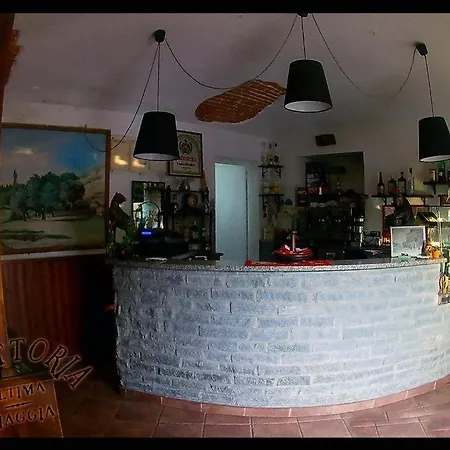 Ultima Spiaggia فندق مبيت وإفطار *